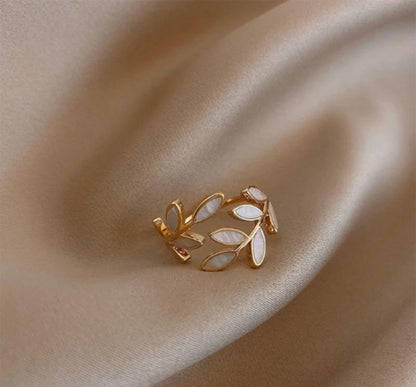 Leaf Design Ring for Women