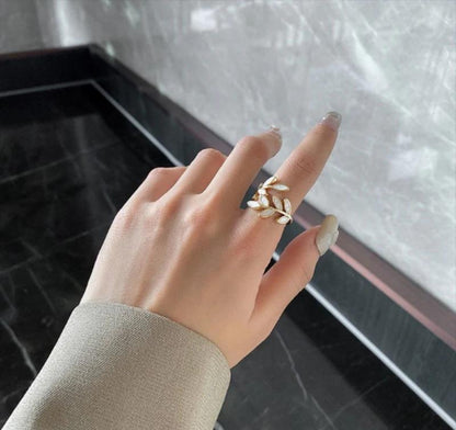 Leaf Design Ring for Women
